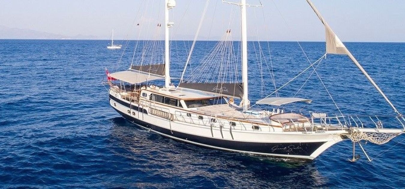 GRAND SAILOR